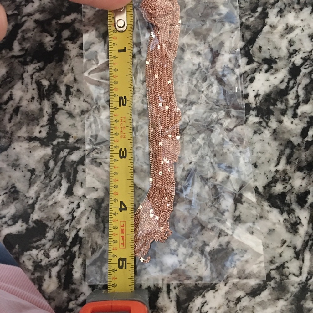 🌸Rose Gold Necklace - Picture 7 of 7